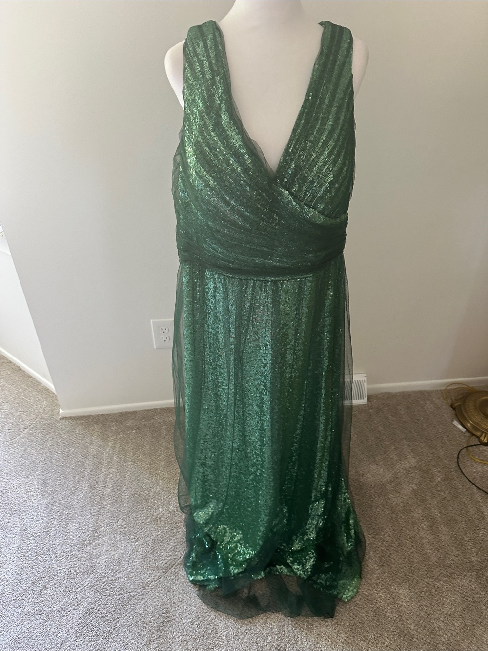 Vintage christinia Wu Emerald Green Sequin V-Neck Evening Gown size 20